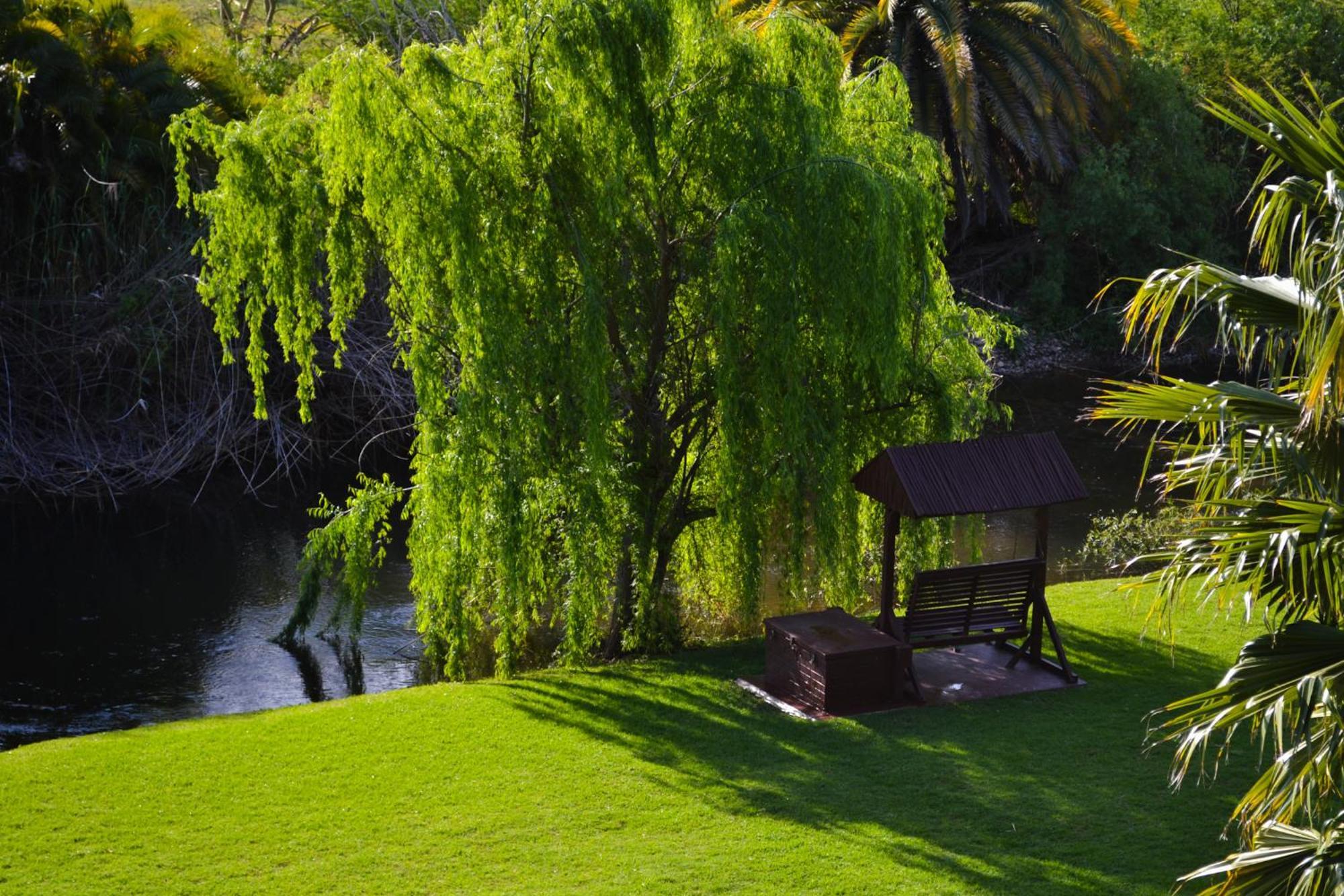 Riverside Guest Lodge Oudtshoorn Εξωτερικό φωτογραφία