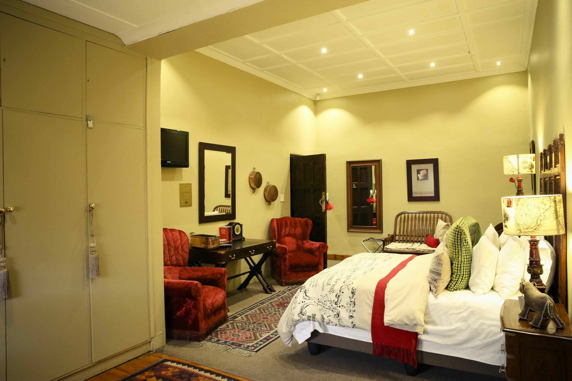 Riverside Guest Lodge Oudtshoorn Εξωτερικό φωτογραφία